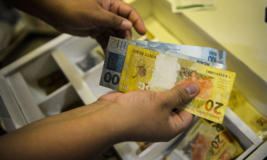 Governo Federal propõe salário mínimo de R$ 1.630 em 2026