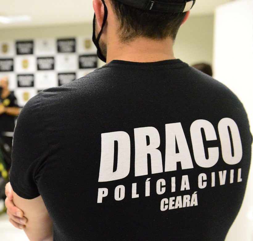 Chefe de grupo criminoso é preso em residencial na capital cearense