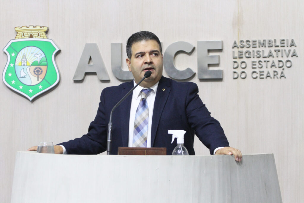 Deputado estadual Felipe Mota