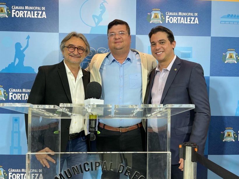 Com presenças de Acilon e Júnior Mano, vereador Bruno Mesquita se filia ao PL