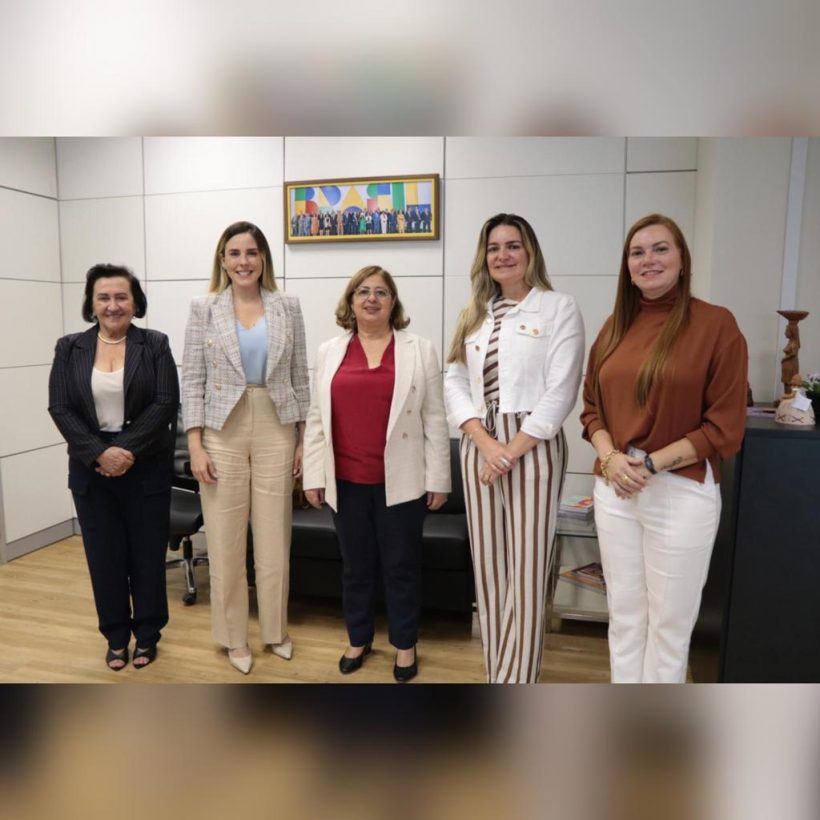 Augusta Brito solicita apoio de ministra para ações de combate à violência contra a mulher no Ceará