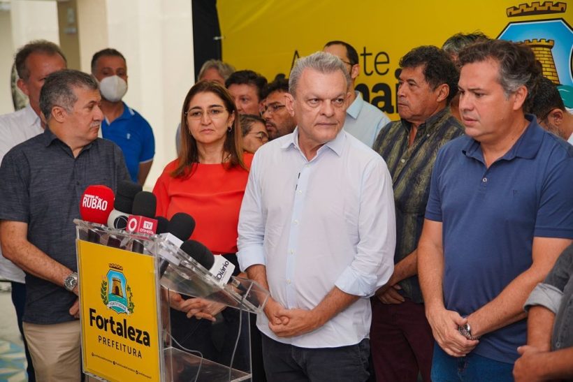 Sarto anuncia investimento de R$ 352 milhões para construção de 76 unidades escolares