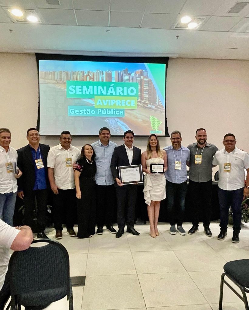 Júnior Mano é homenageado pela Associação dos Vice-Prefeitos do Estado do Ceará