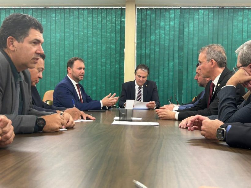 Moses Rodrigues se reúne com ministro Camilo após assumir presidência da AMIES