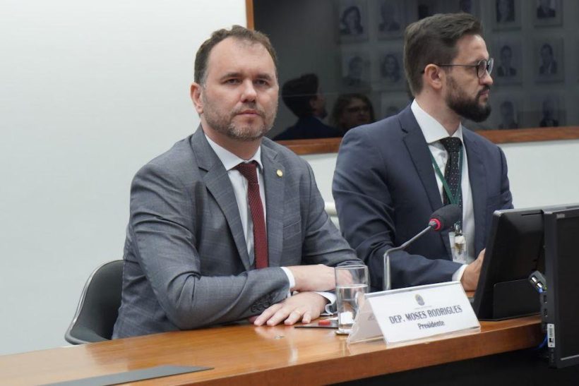 Moses Rodrigues é eleito presidente da Comissão de Educação da Câmara dos Deputados