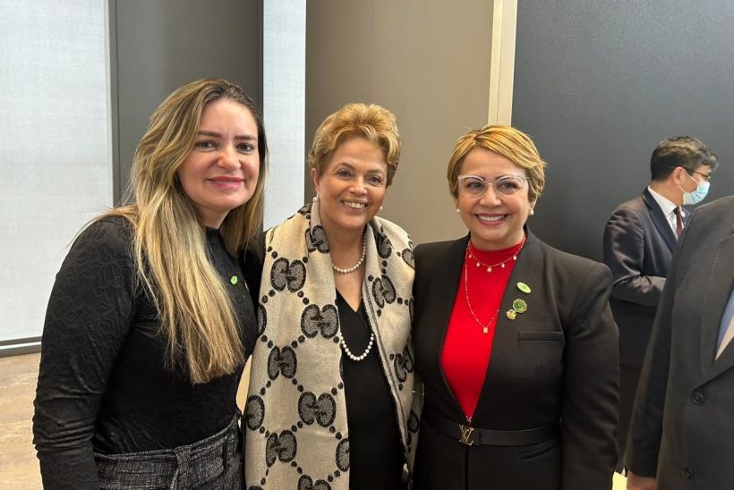 Senadora Augusta Brito participa da posse de Dilma na presidência do Banco dos Brics