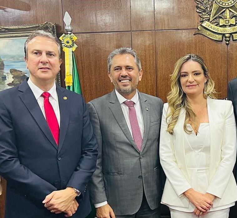 Elmano, Camilo e Augusta Brito estão na lista de convidados de Lula para viagem à China