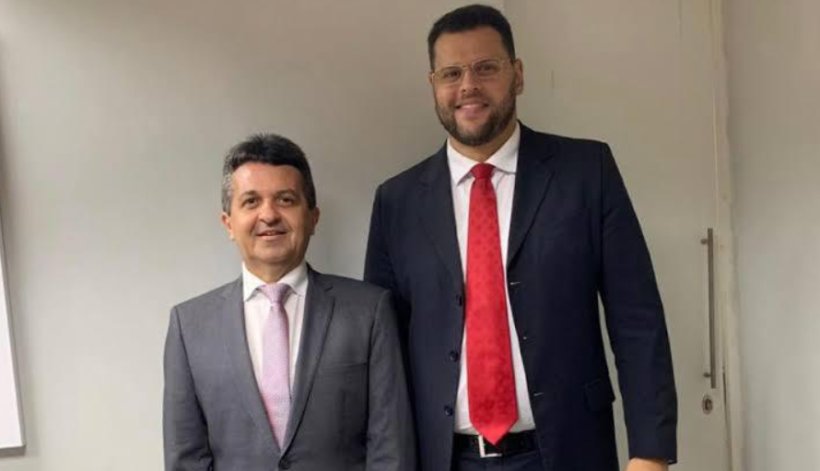 Prefeito de Tamboril cancela licitação de R$ 13 milhões que contrataria cooperativa MedVida