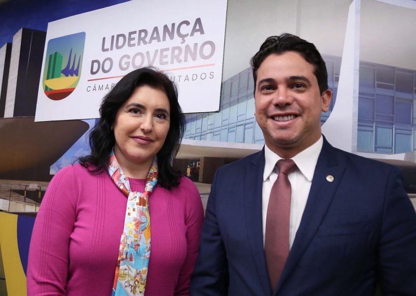 Bancada Comunista do PL vira destaque e 2 cearenses constam em lista de liberais lulistas