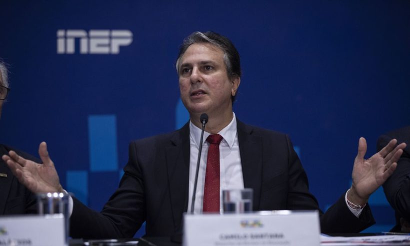 Camilo Santana condena atos de atentado ao pudor em universidade privada de São Paulo