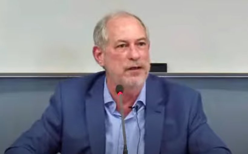 Ciro Gomes chama governador de Minas Gerais de imbecil