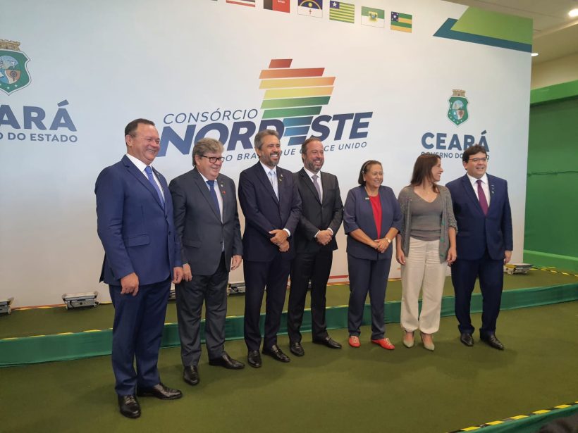 Elmano destaca importância do hidrogênio verde para desenvolvimento do Nordeste