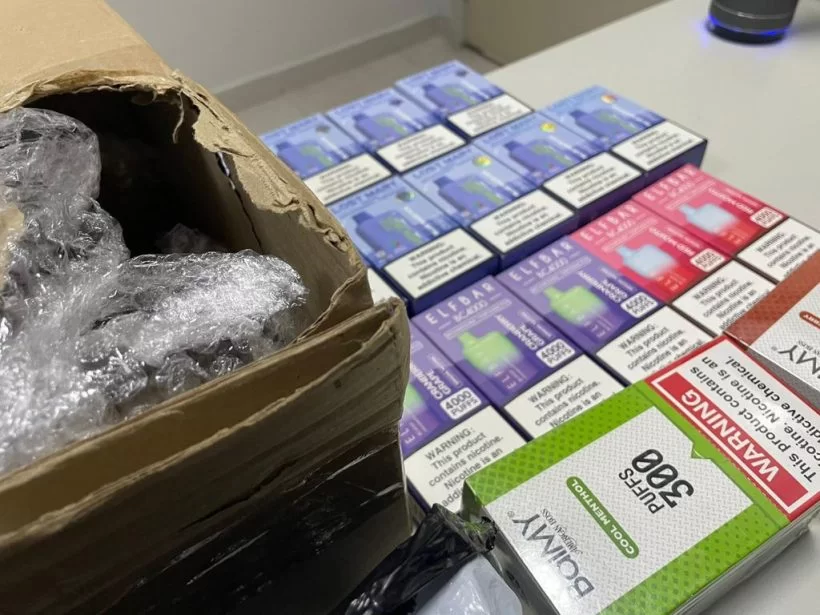 PF prende empresário e apreende carga de cigarros eletrônicos em Fortaleza