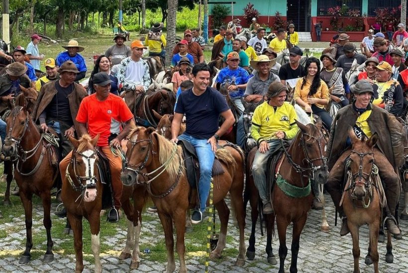 Prefeito em exercício de Pacatuba parabeniza trabalhadores do município