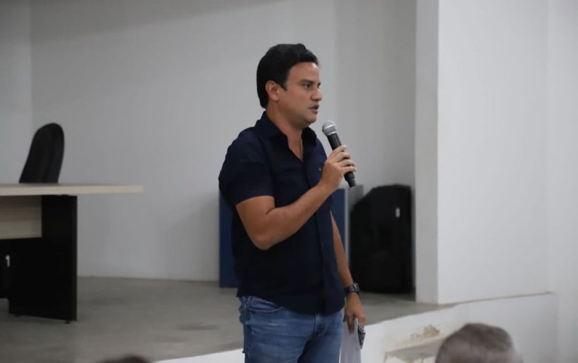 Prefeito em exercício de Pacatuba participa da posse dos novos conselheiros de Saúde