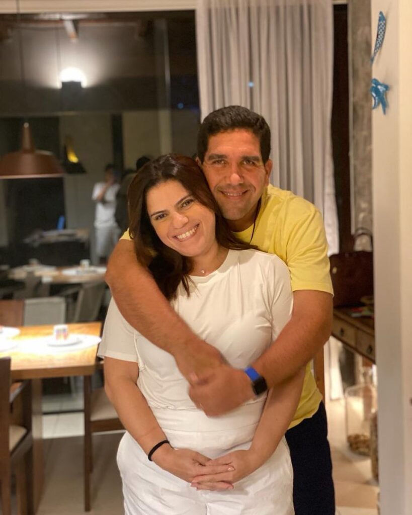 Bruno Figueiredo ao lado da primeira-dama de Pacajus, Eveline Figueiredo. (Foto: reprodução/Instagram)