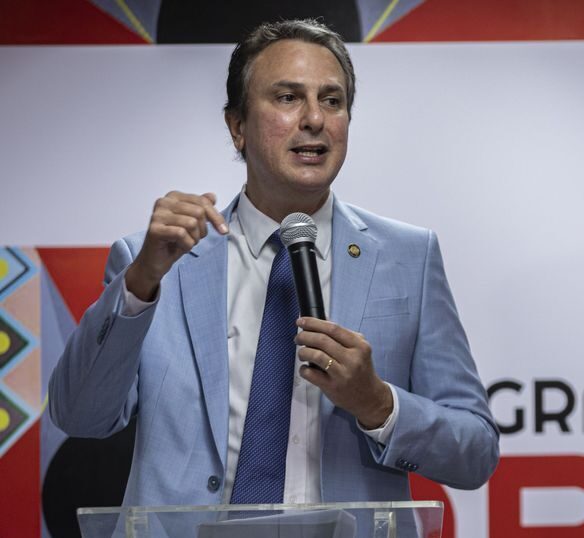 Camilo anuncia recriação de programa de desenvolvimento acadêmico