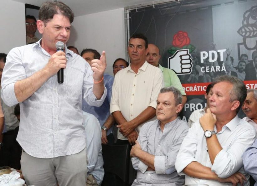 André Figueiredo diz que querem fazer intriga entre ele e Cid Gomes