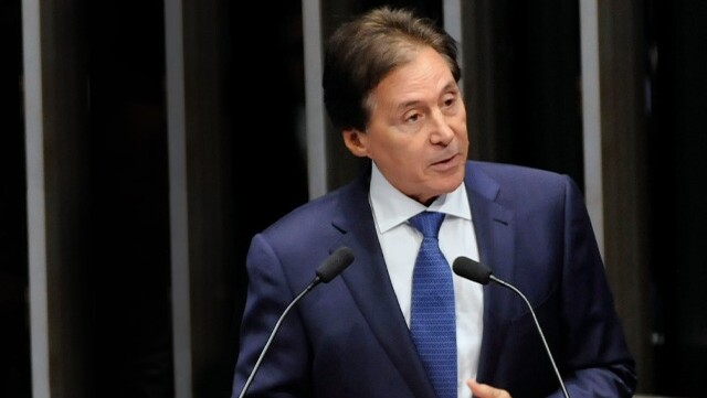 Eunício discute impacto da redução de voos da Azul no Cariri com ministro dos Portos e Aeroportos