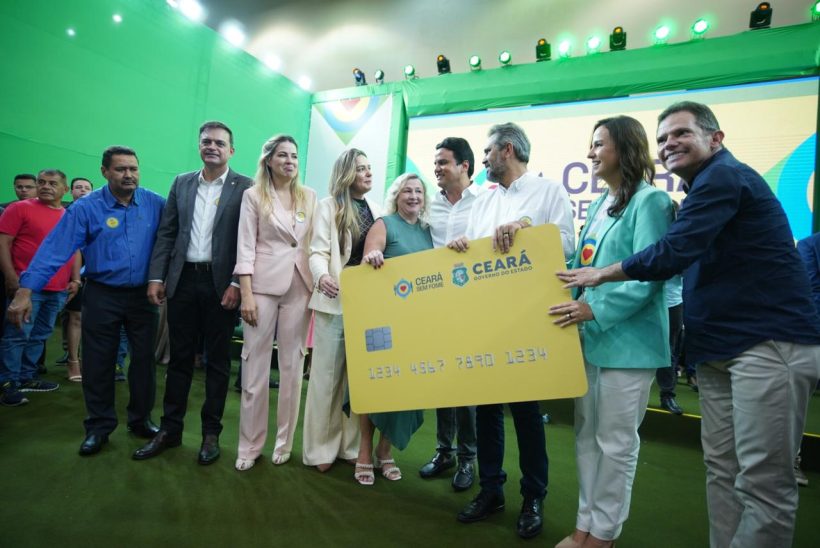 Prefeito de Pacatuba participa do lançamento do programa Ceará Sem Fome