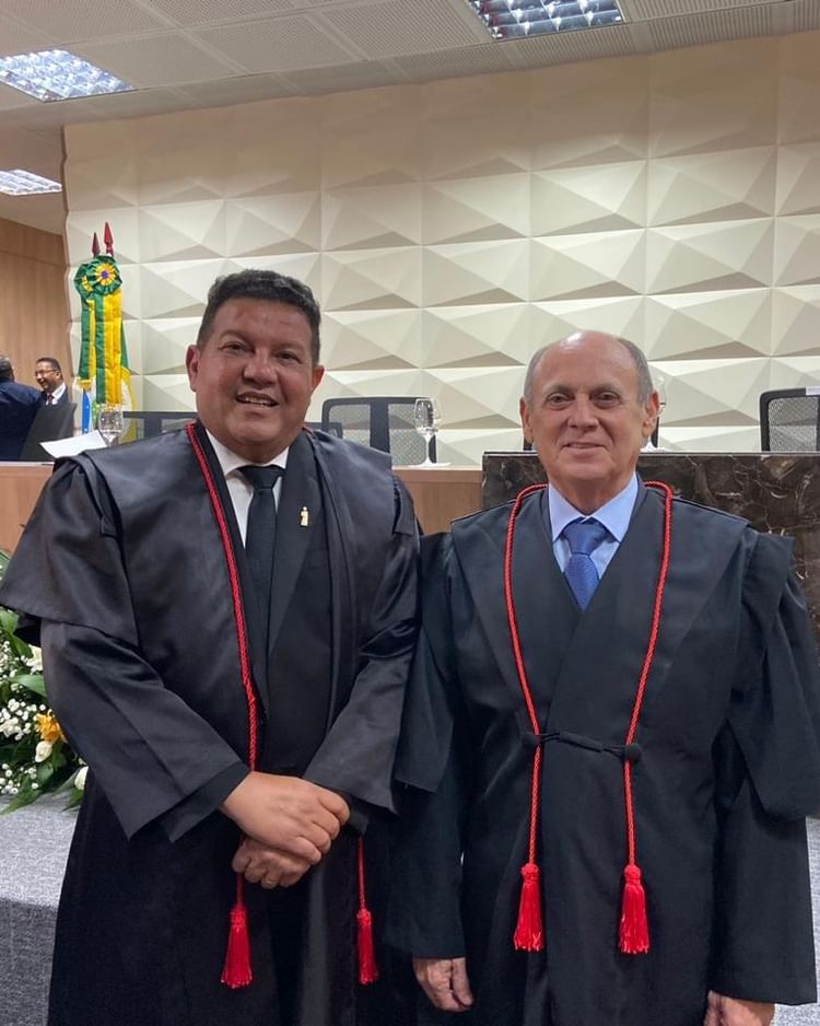 Novos presidente e vice-presidente do TRE-CE são empossados