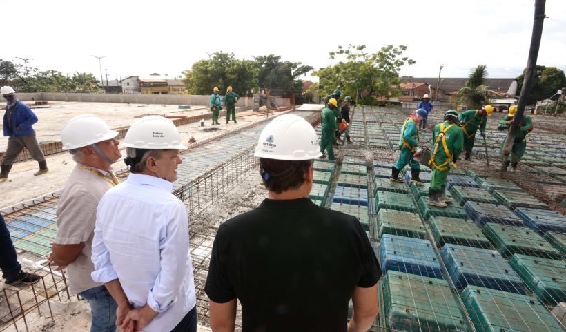 Sarto inspeciona obras do novo Gonzaguinha da Messejana para melhorar atendimento