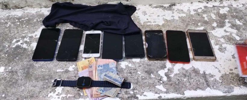 Trio é capturado com 8 celulares furtados em Fortaleza