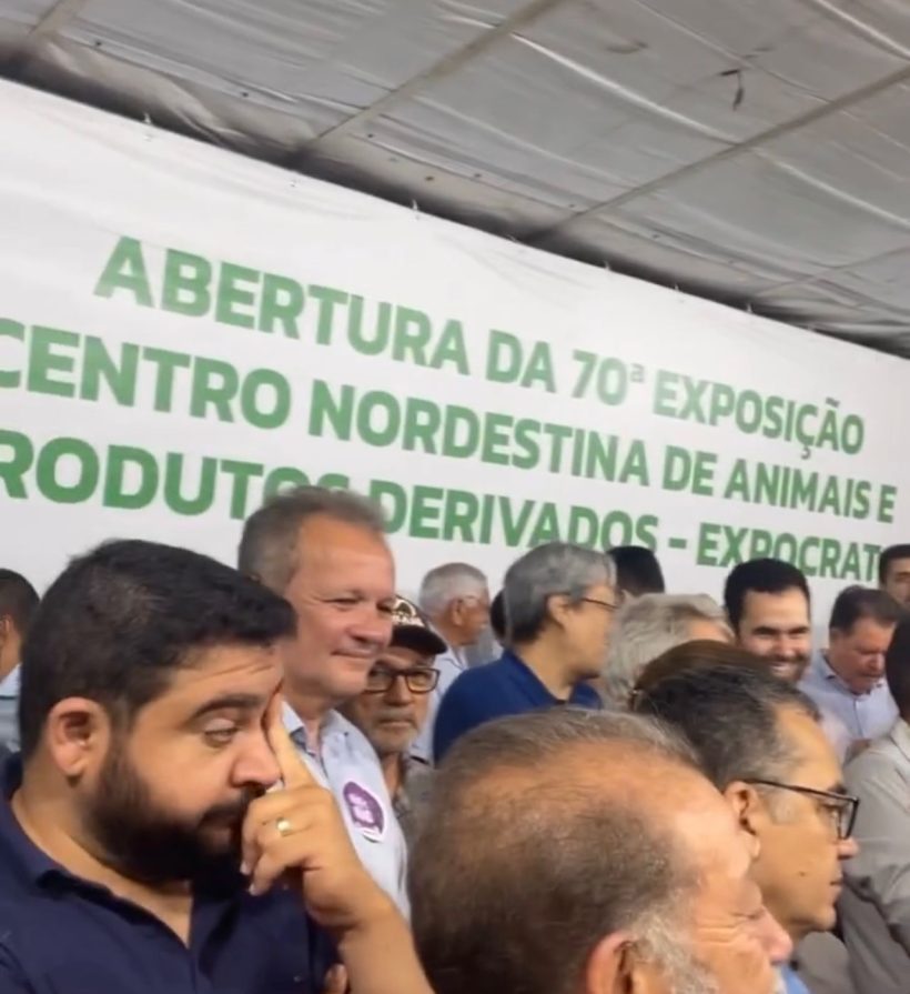 André Figueiredo participa de evento ao lado de Elmano e sinaliza reaproximação
