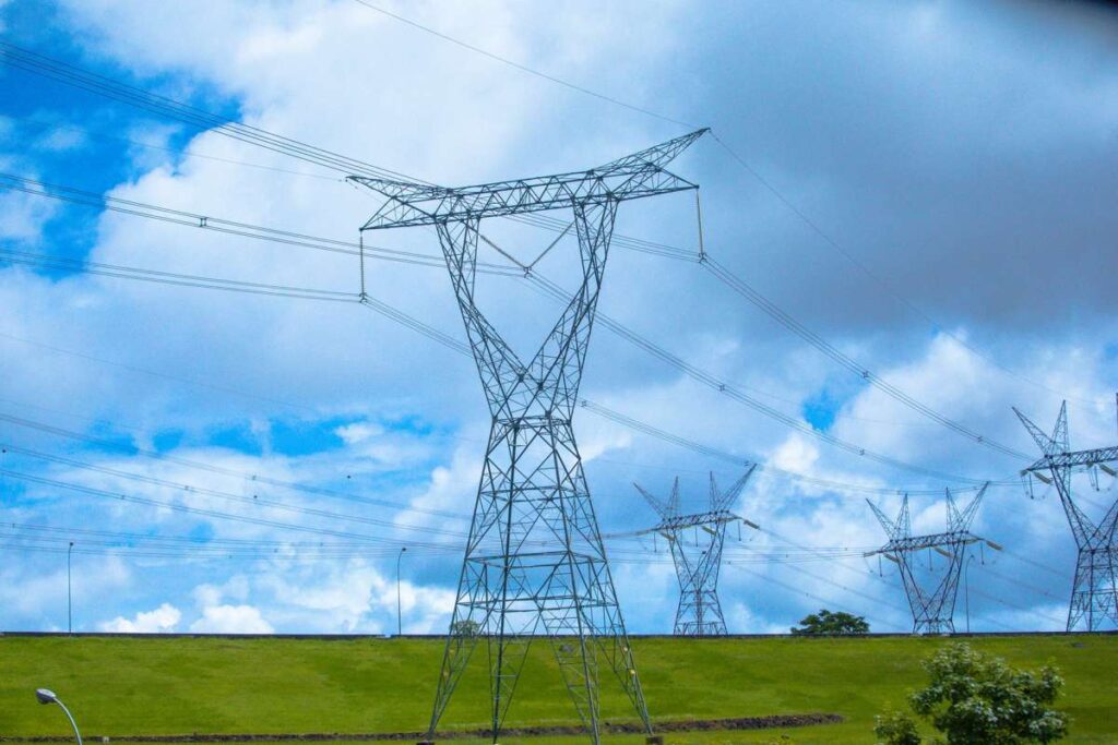 Governo aponta falha no Ceará como uma das causas de apagão e Danilo Forte rebate