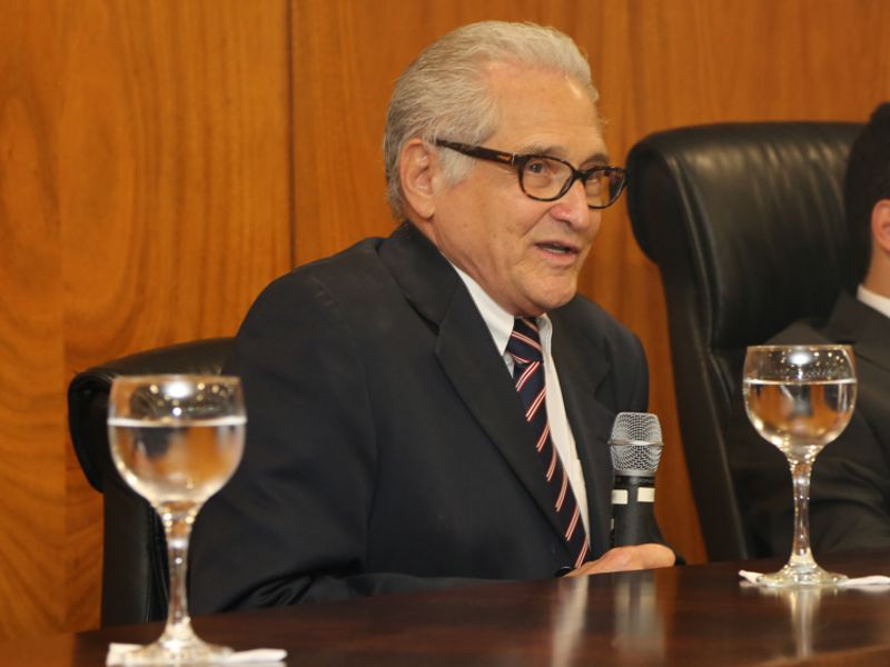 Prefeito de Limoeiro do Norte é investigado por mandar matar radialista