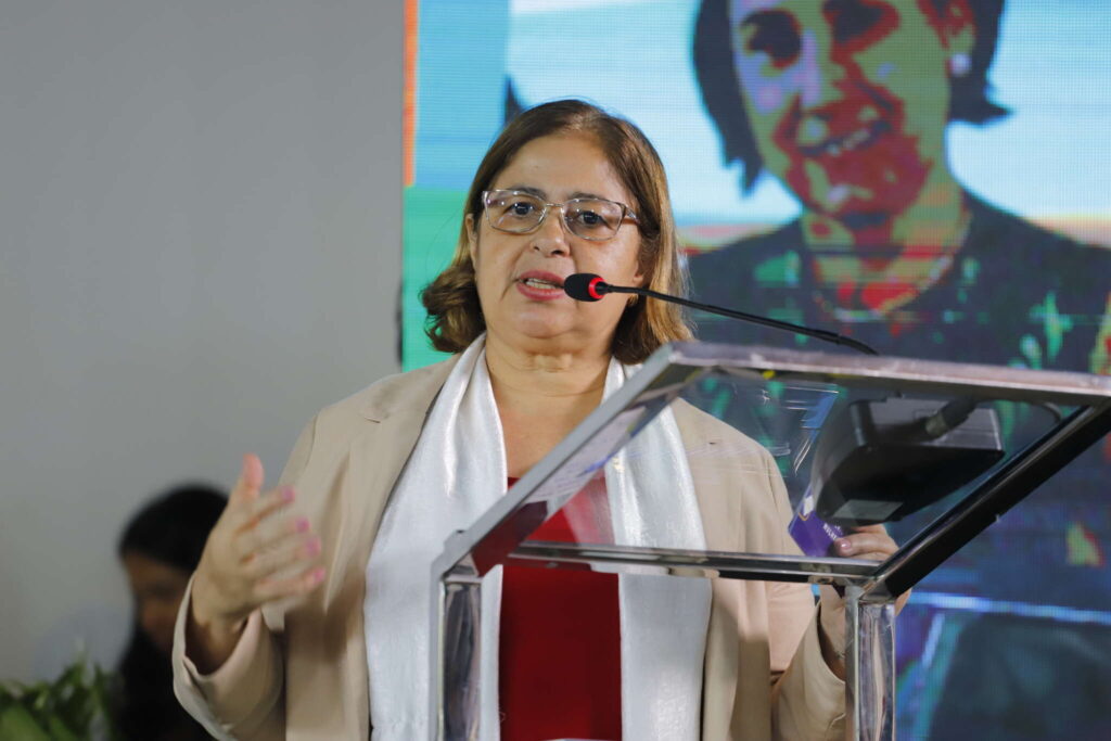 ANUNCIO DE NOVAS CASAS DA MULHER BRASILEIRA E LANCAMENTO DO PROGRAMA TEMPO DE JUSTICA DA MULHER COM A PRESENCA DA MINISTRA DAS MULHERES CIDA GONCALVES, GOVERNADOR ELMANO DE FREITAS, VICE GOVERNADORA JADE ROMERO E SENADORA AUGUSTA BRITO. 
(FOTOS: HELENE SANTOS/ GOV. DO CEARA)
TAGS: CASA DA MULHER BRASILEIRA, PROGRAMA TEMPO DE JUSTICA DA MULHER, CIDA GONCALVES, ELMANO DE FREITAS, JADE ROMERO, AUGUSTA BRITO