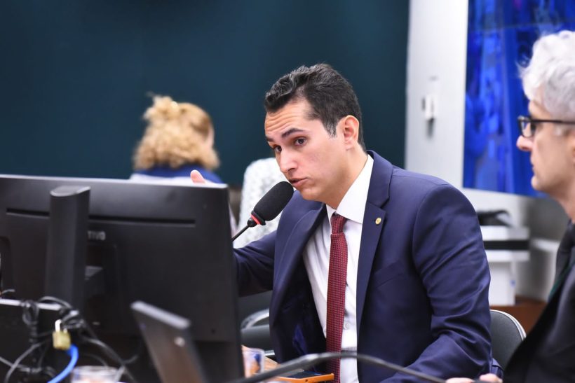 Projeto de Domingos Neto compensa municípios das perdas do FPM