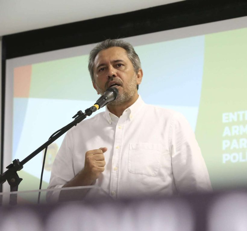Elmano continua negociações para garantir prefeitos aliados em 2024