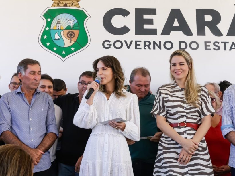 Gabriella Aguiar participa da inauguração do CEI e CRAS em Independência