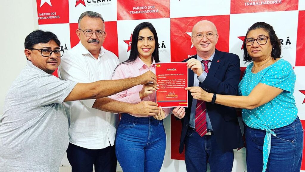 Prefeita de Icó, Laís Nunes, se filia ao PT. (Foto: reprodução/Instagram)