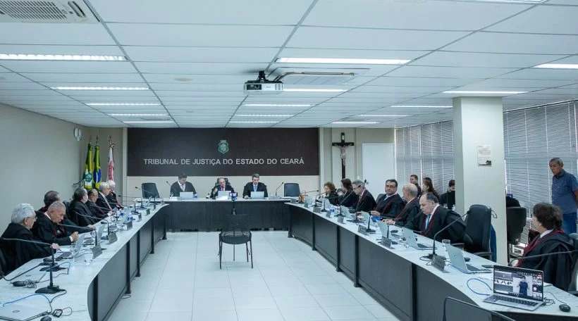 TJCE afasta juiz após declaração contra mulheres vítimas de crimes sexuais
