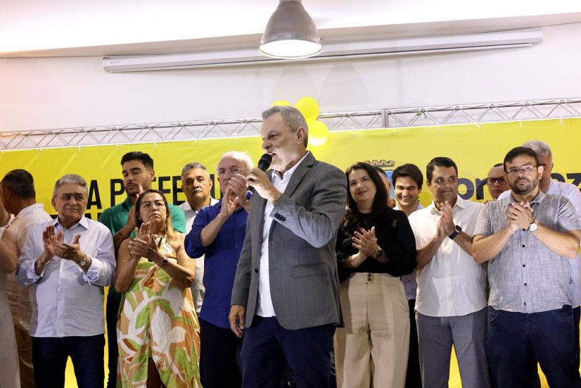 Prefeito Sarto anuncia pagamento do piso salarial da enfermagem em Fortaleza