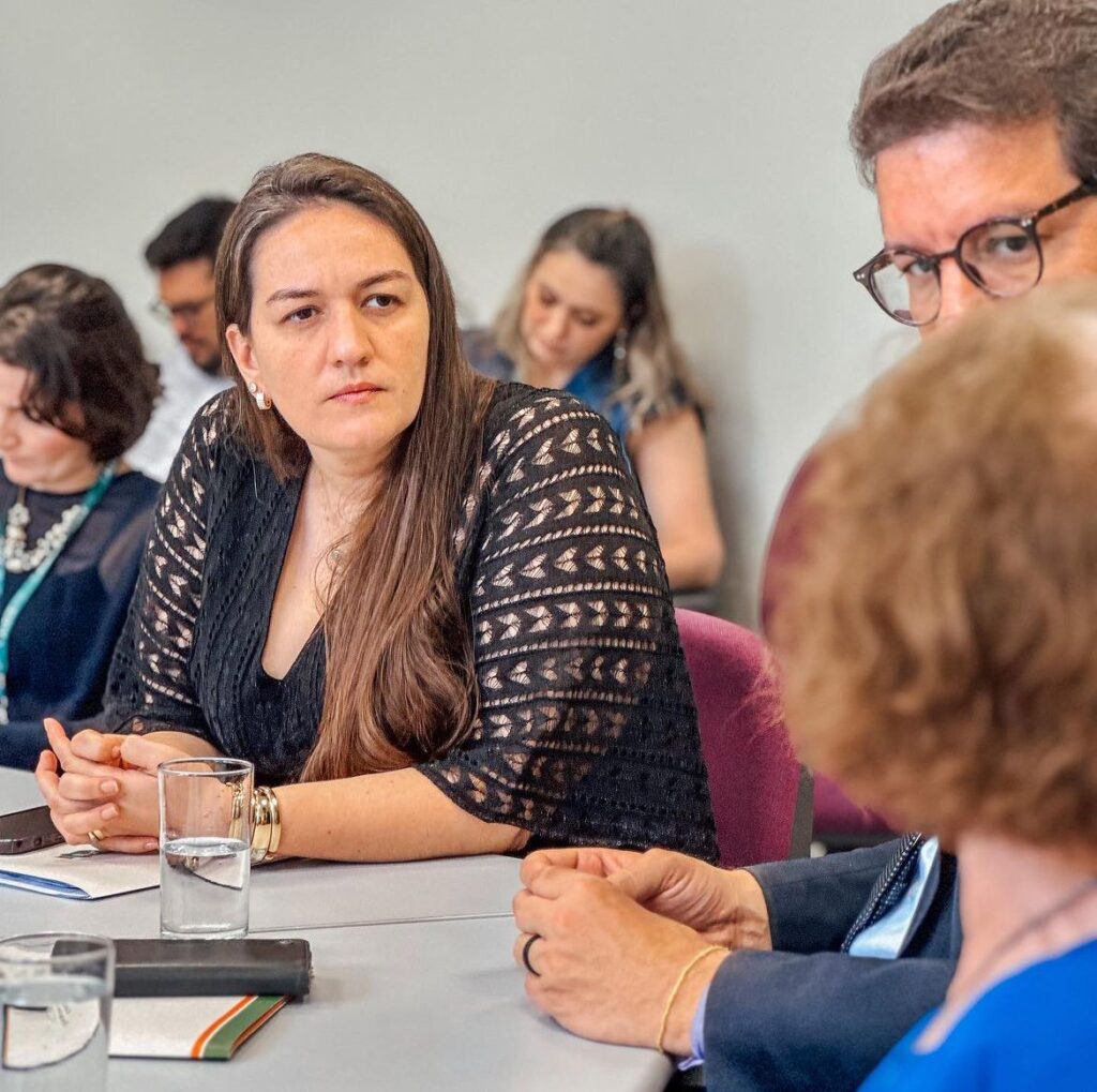 Deputada Luana Ribeiro avalia funcionamento da Casa da Mulher Brasileira