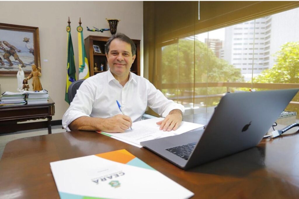 Evandro Leitão anuncia gratificação de dedicação Exclusiva para cargos de direção na Saúde