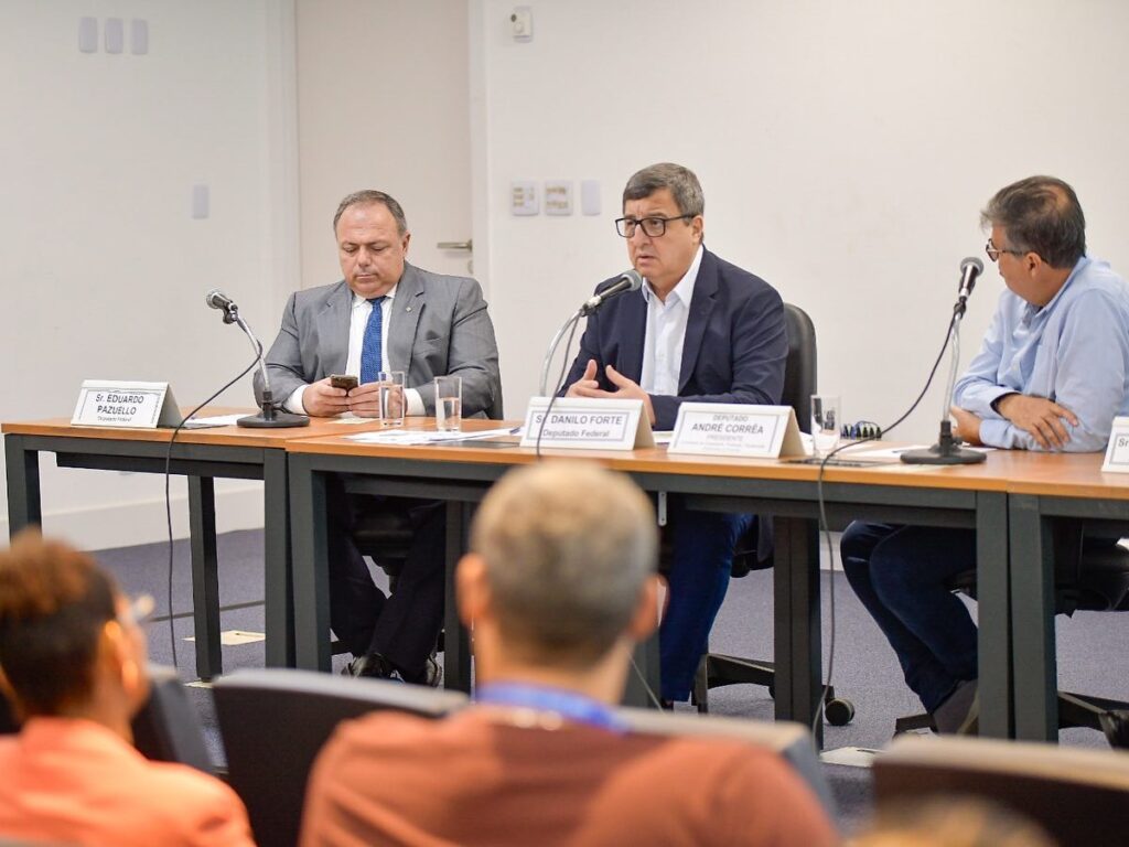 Danilo Forte participou de audiência na Alerj para debater LDO. (Foto: reprodução/Instagram)