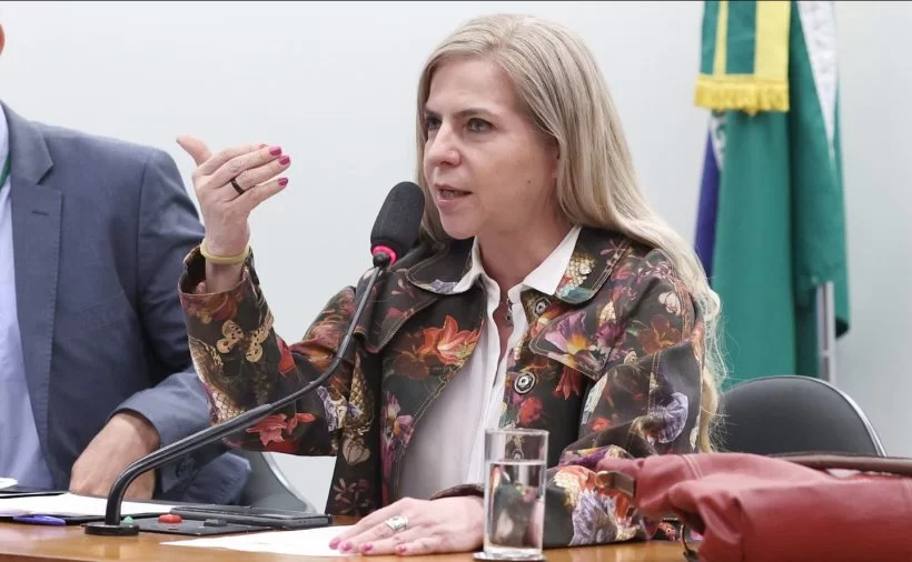Luizianne Lins oficializa candidatura à Prefeitura de Fortaleza