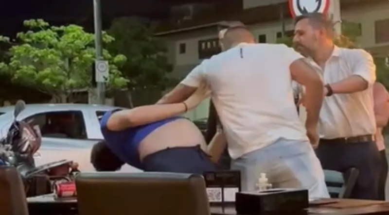 Homem é agredido e enforcado após reclamar de prato em restaurante de Fortaleza