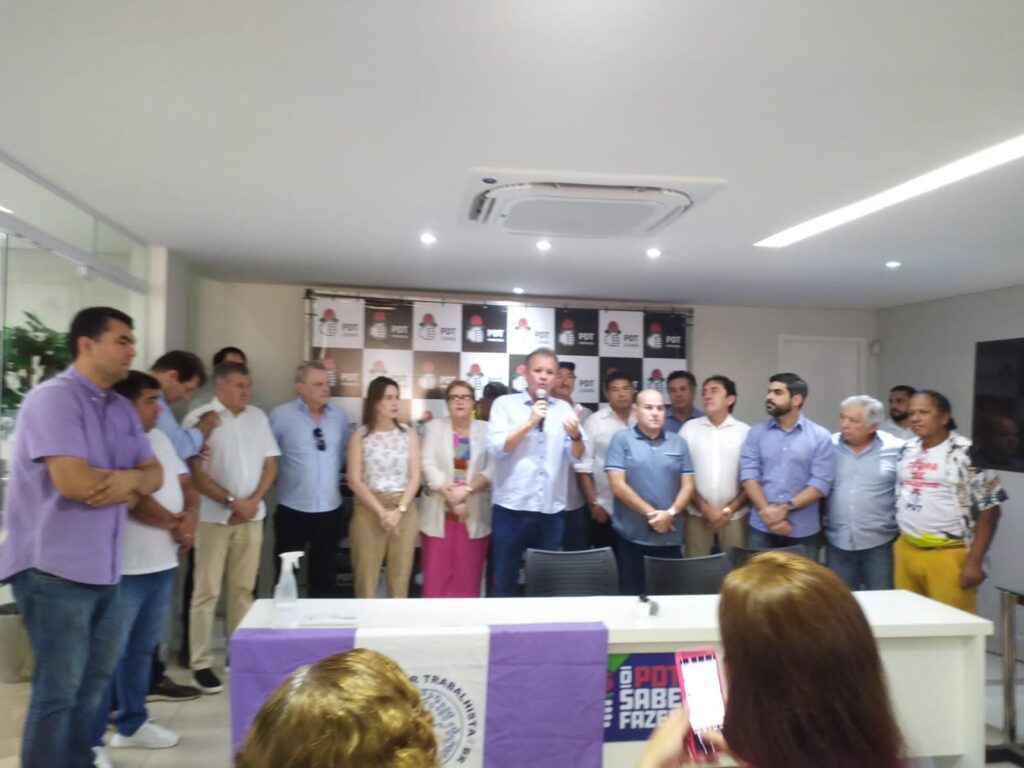 Cid Gomes é afastado da presidência estadual do PDT