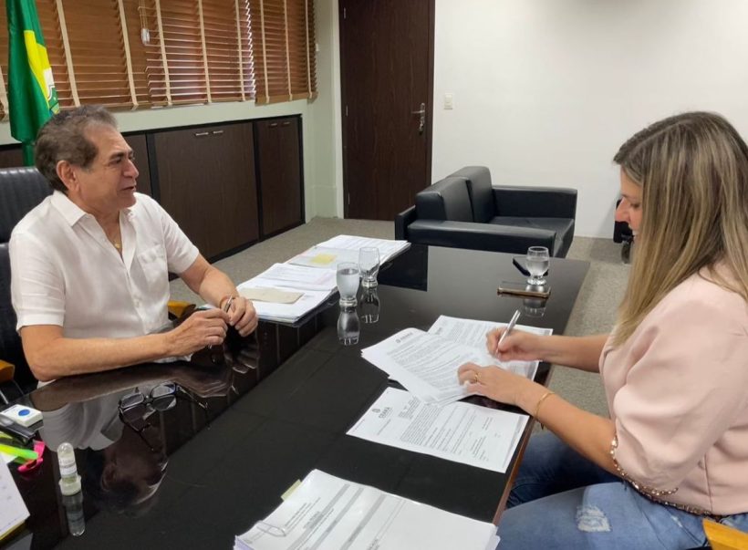Prefeita de Massapê amplia diálogo com Governo do Ceará e busca novos investimentos