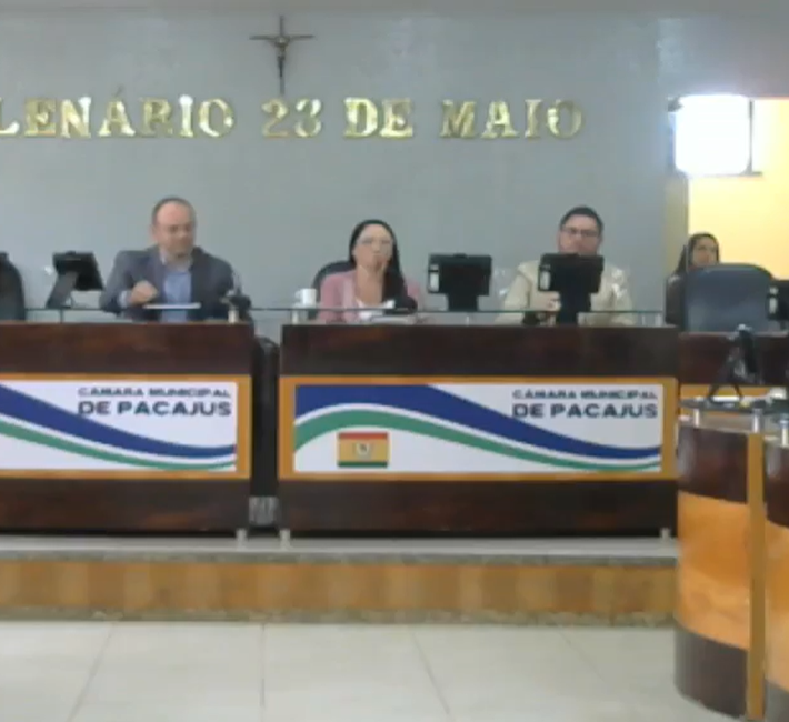 Câmara de Pacajus não aprova piso da enfermagem por falta de quórum
