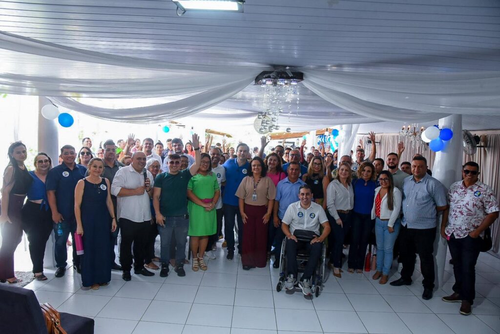 Wagner em encontro com moradores da Regional  VI em Fortaleza