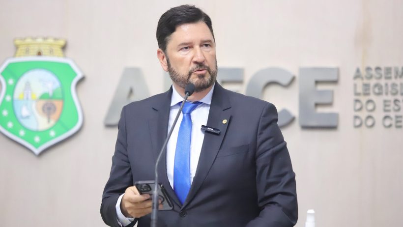 Sessões da Alece serão realizadas às terças-feiras durante período eleitoral, anuncia Aldigueri