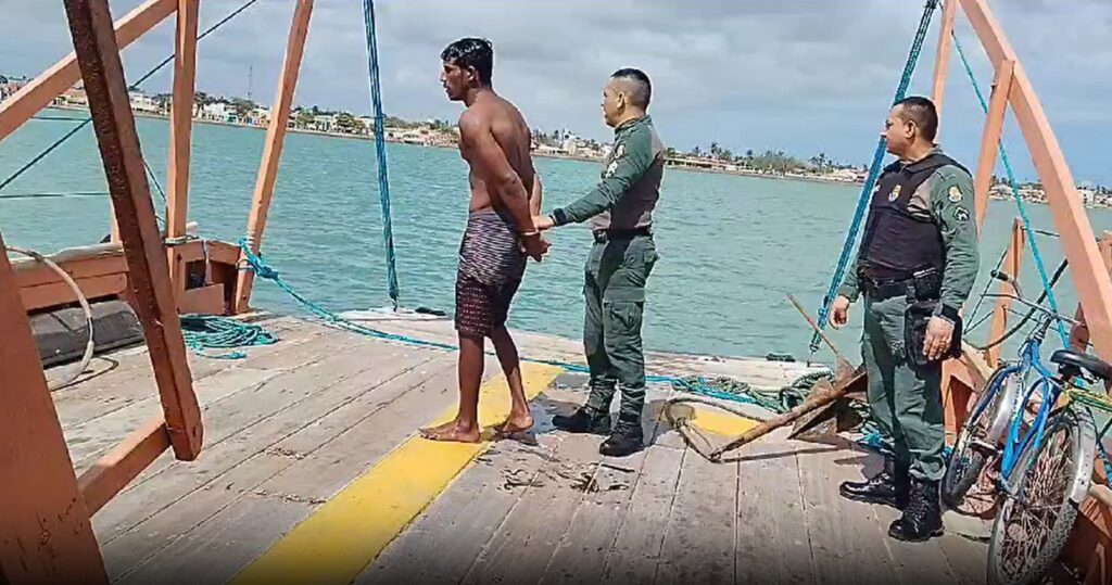 PM captura homem em mar aberto com auxílio de balsa, em Camocim