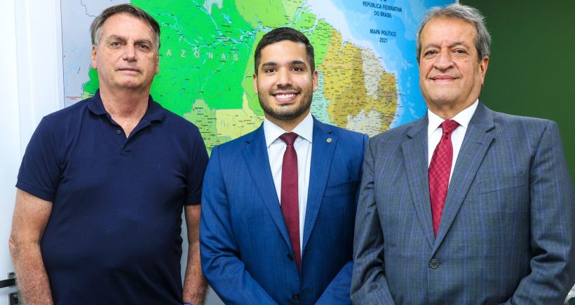 Bolsonaro participa de pré-campanha de André Fernandes à Prefeitura de Fortaleza