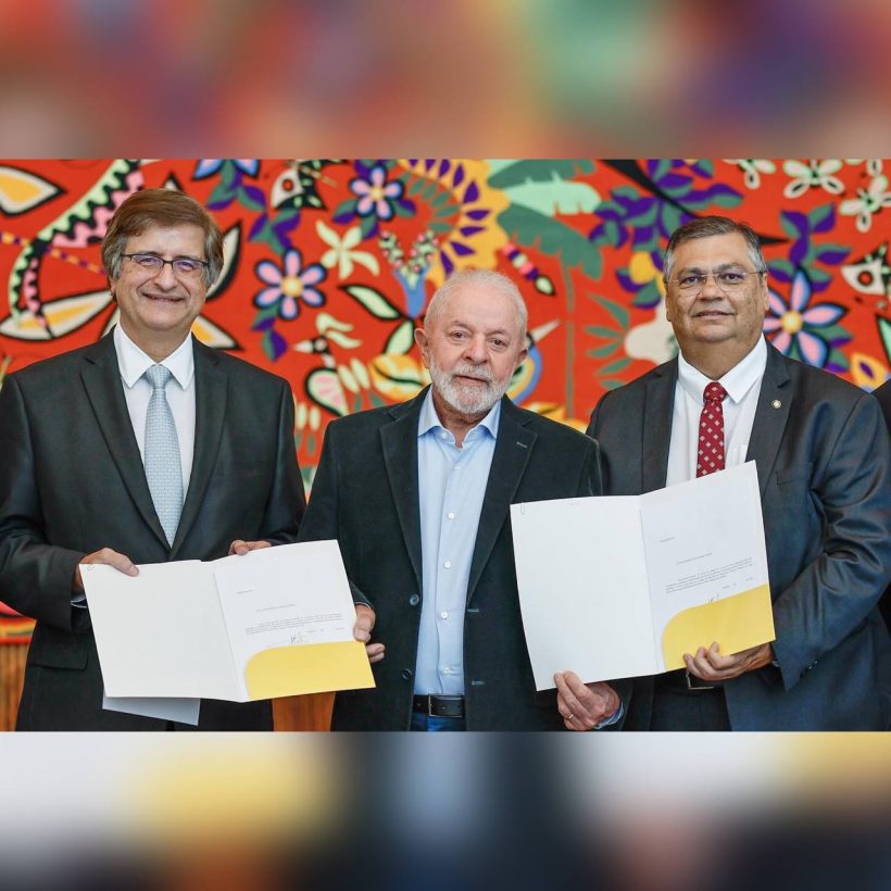 CCJ do Senado aprova indicações de Flávio Dino ao STF e Gonet para PGR
